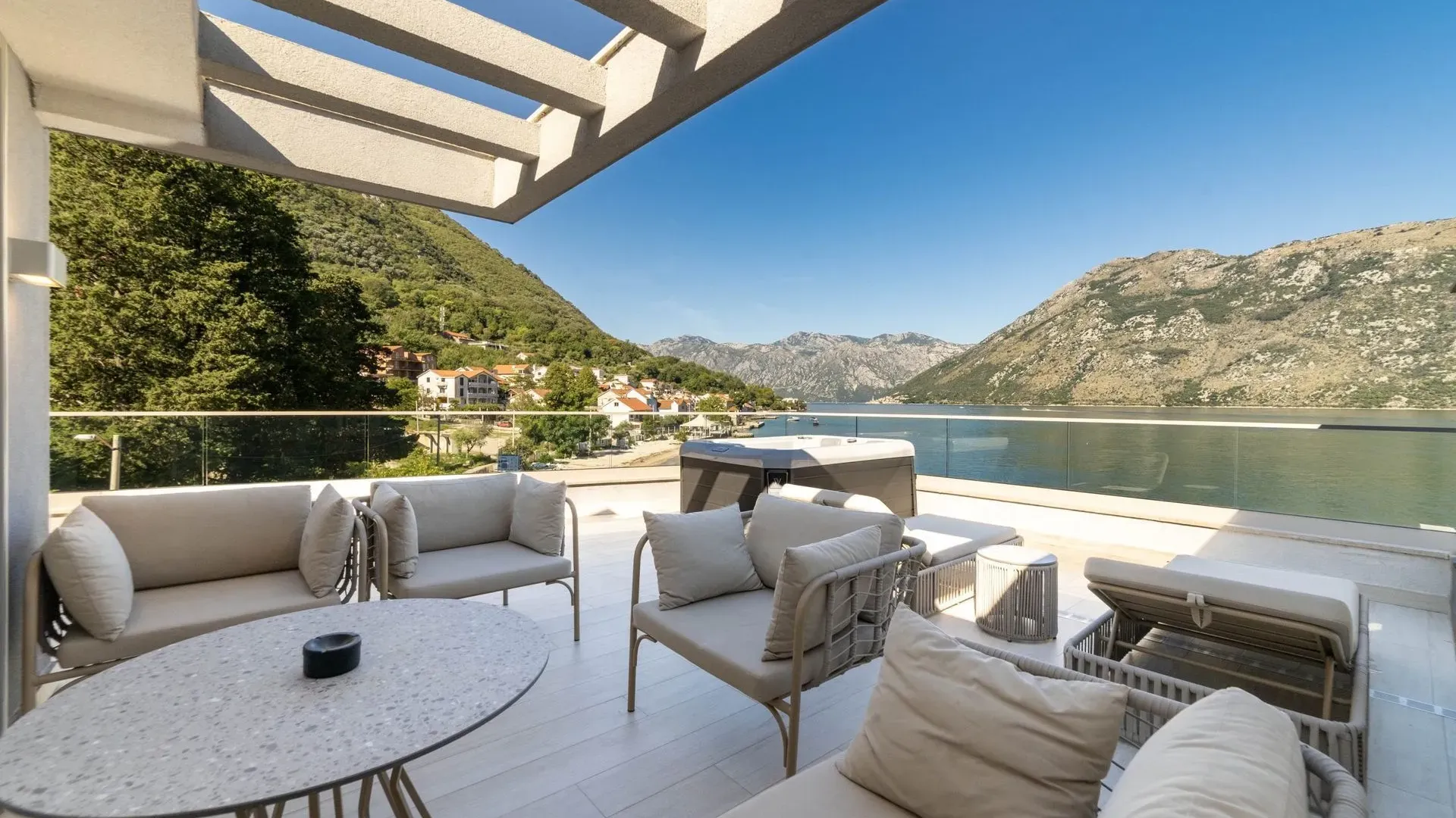 Prodaja, kuća, 164m², Stoliv, Kotor