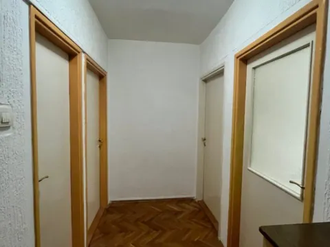 Izdavanje, dvosoban stan, 72m², Gintaš, Podgorica - image 3