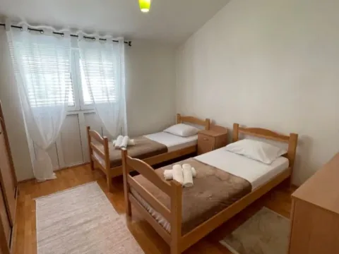 Prodaja, dvosoban stan, 76m², Dobrota, Kotor - image 5