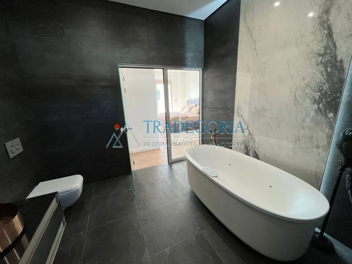 Prodaja, kuća, 227m², Krimovica, Kotor