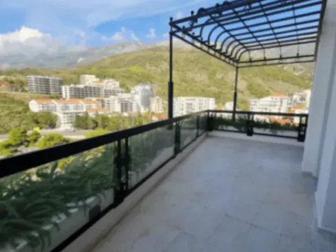 Sale, two bedroom apartment, 113m², Bečići, Budva - image 2