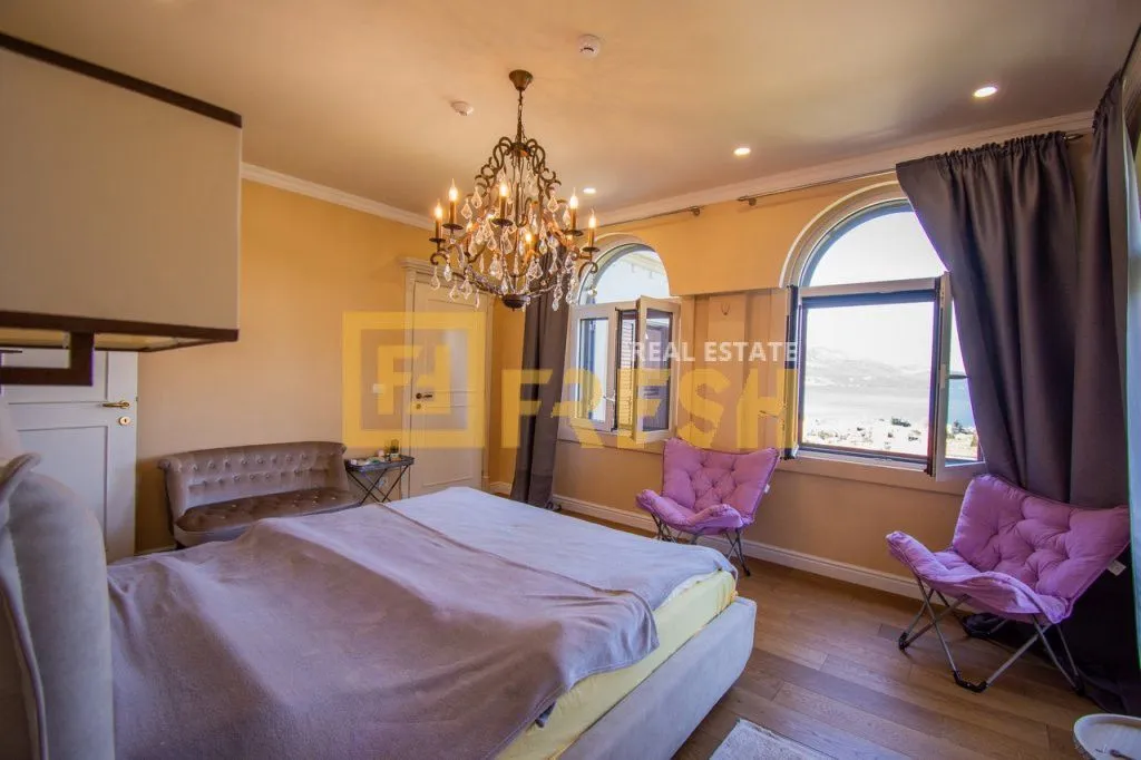 Prodaja, kuća, 371m², Tivat, Crna Gora