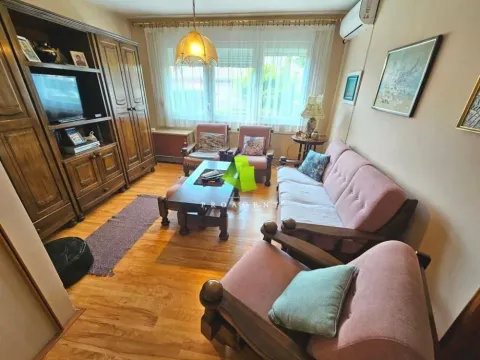 Sale, two bedroom apartment, 60m², Palilula, Niš - image 1