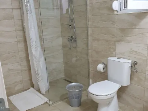 Prodaja, kuća, 377m², Dobre Vode, Bar - image 8