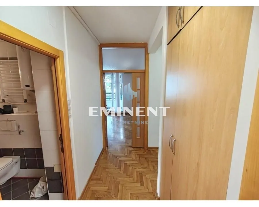 Izdavanje, trosoban stan, 75m², Novi Beograd Blok 29, Novi Beograd Sve Podlokacije