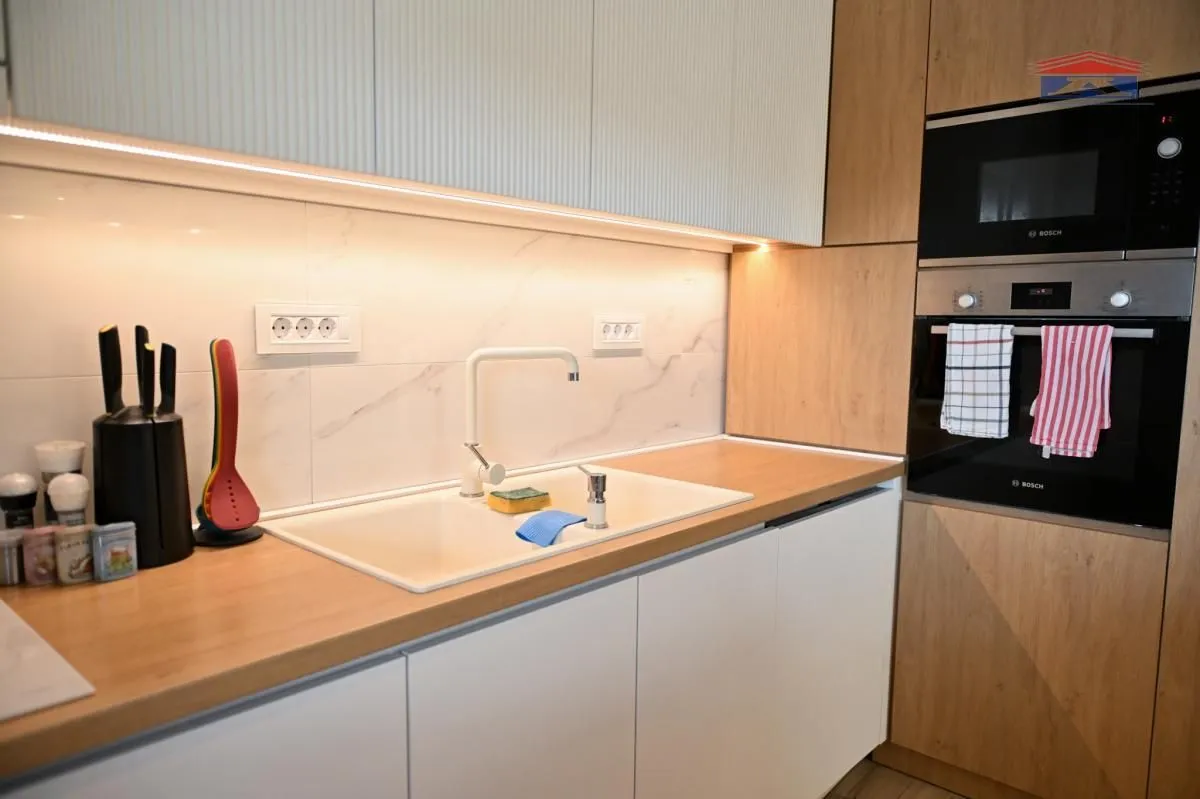 Sale, house, 360m², Petrovaradin, Novi Sad