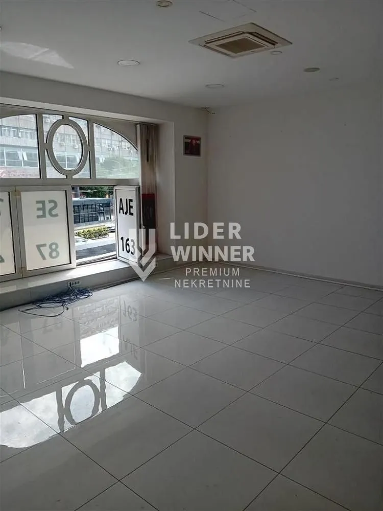 Izdavanje, poslovni prostor, 197m², Stari Grad, Beograd