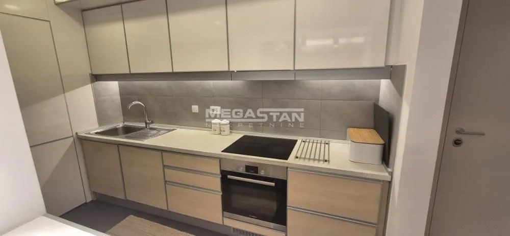 Sale, three bedroom apartment, 83m², Novi Beograd Blok 65, Novi Beograd Sve Podlokacije