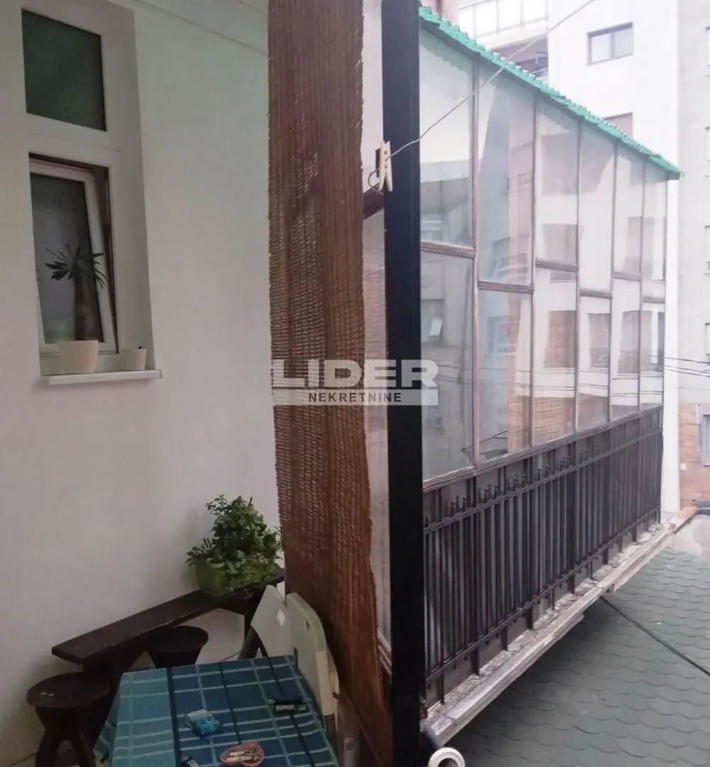 Sale, three bedroom apartment, 61m², Stari Grad, Beograd
