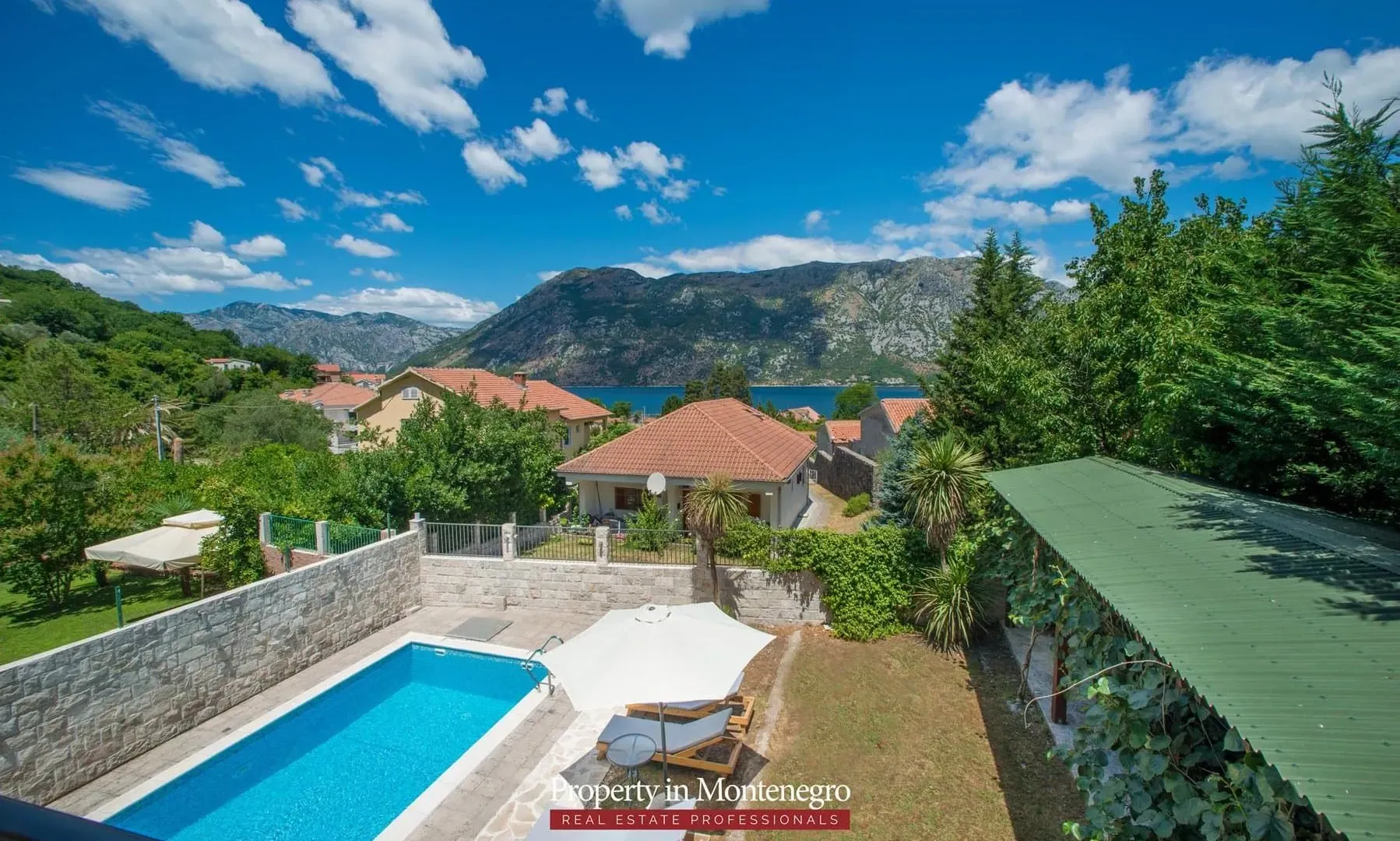 Prodaja, kuća, 350m², Stoliv, Kotor