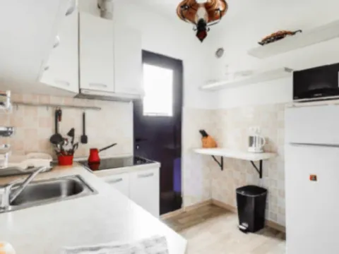 Rent, house, 200m², Prčanj, Kotor - image 2