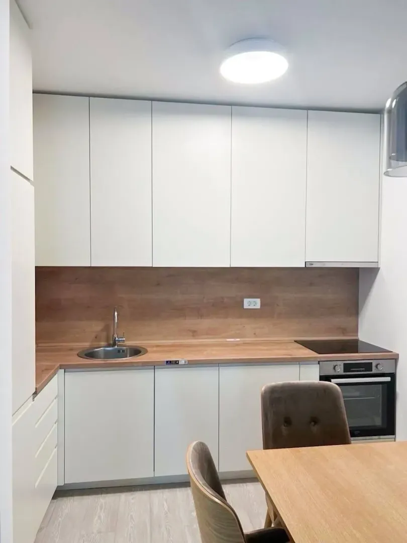 Rent, one bedroom apartment, 57m², Bečići, Budva