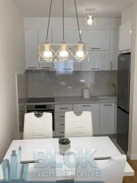 Rent, two bedroom apartment, 70m², Central Point, Podgorica - image 4
