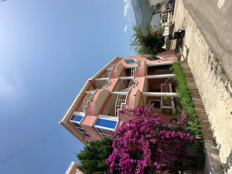 Izdavanje, kuća, 450m², Šušanj, Bar - image 2