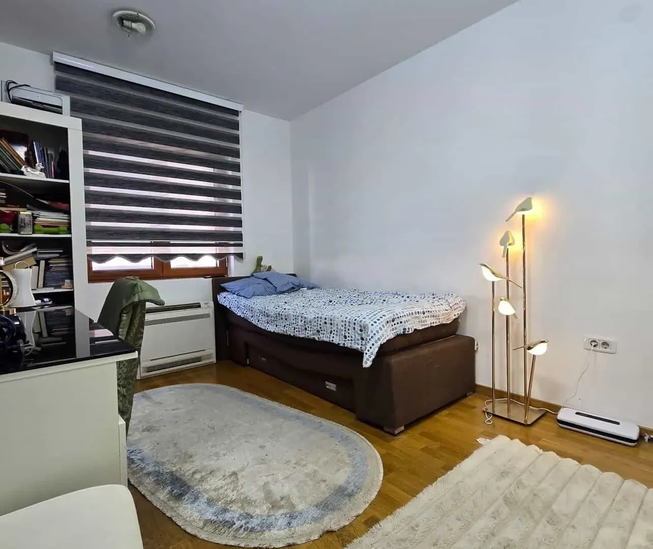 Prodaja, trosoban stan, 130m², Tološka šuma, Podgorica