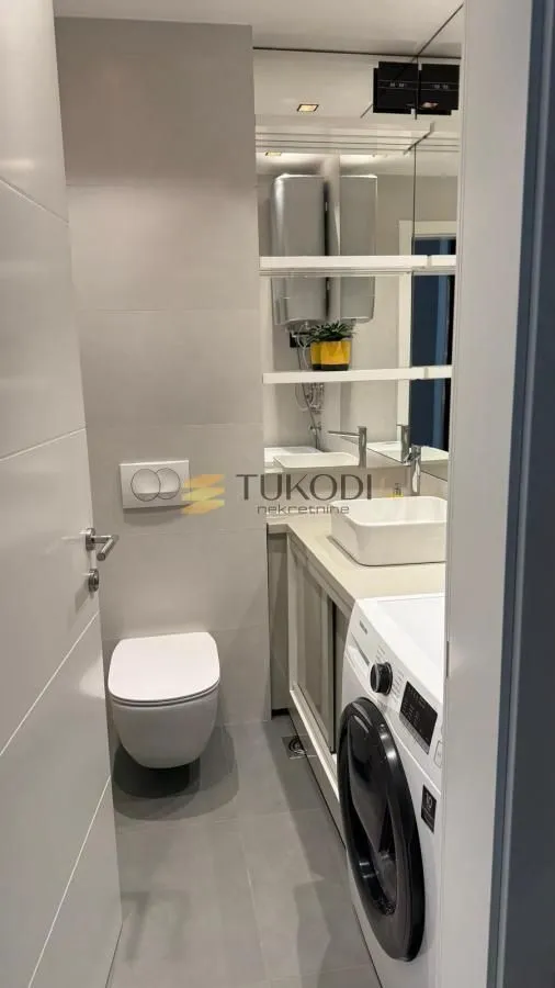Prodaja, četvorosoban stan, 130m², Telep, Novi Sad Sve Podlokacije