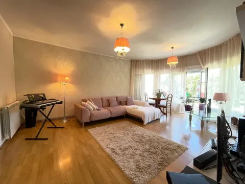 Prodaja, kuća, 143m², Bar, Crna Gora - image 13