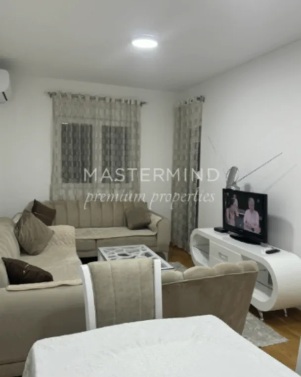 Izdavanje, jednosoban stan, 43m², Stari Aerodrom, Podgorica