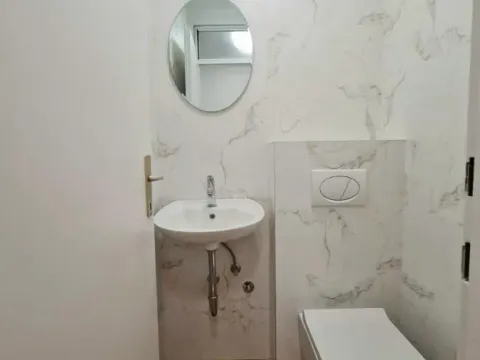 Izdavanje, poslovni prostor, 105m², Centar, Novi Sad - image 13