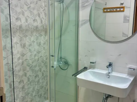 Prodaja, jednosoban stan, 46m², Central Point, Podgorica - image 9