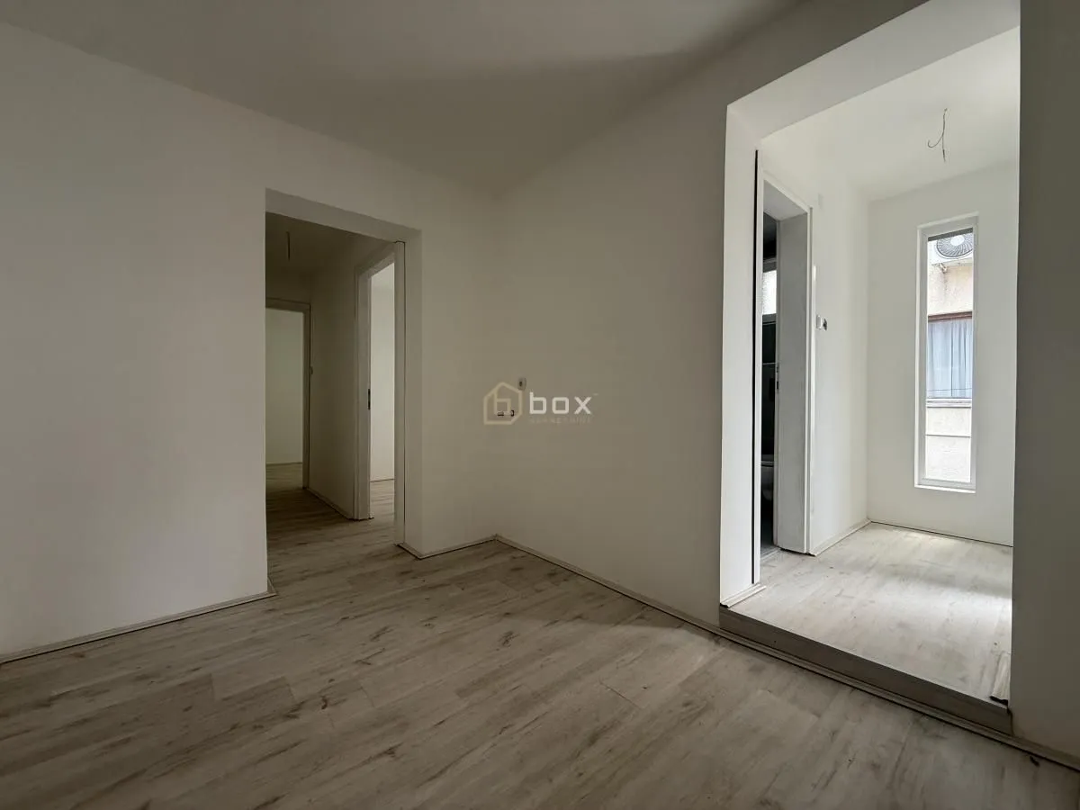 Prodaja, kuća, 186m², Pantelej, Niš