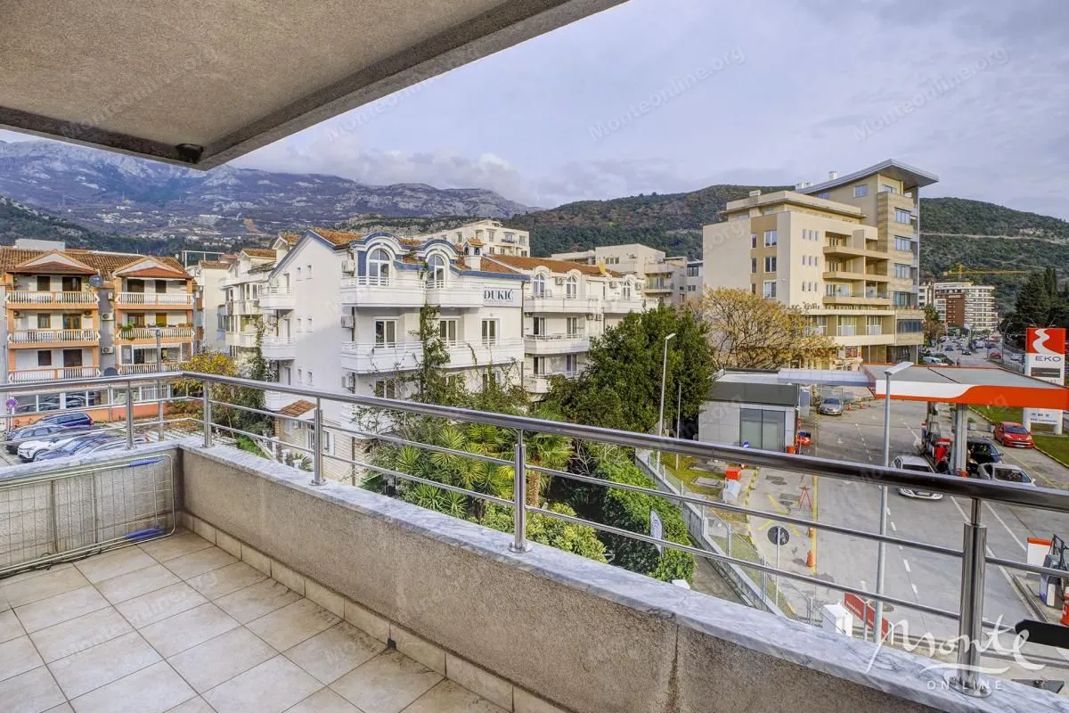 Sale, two bedroom apartment, 80m², Maine, Budva