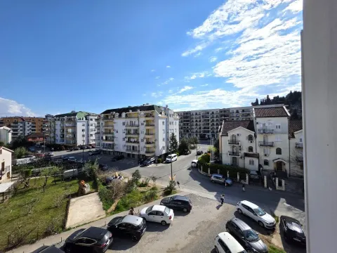 Rent, two bedroom apartment, 75m², Stara Varoš, Podgorica - image 5