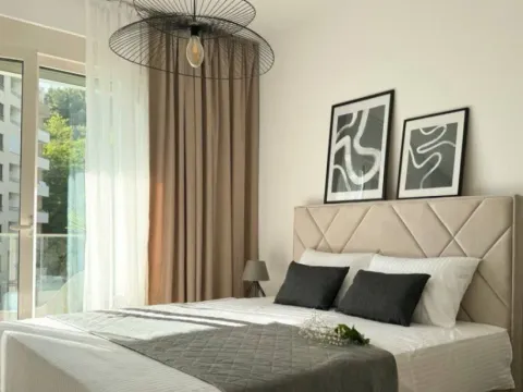 Sale, one bedroom apartment, 57m², Bečići, Budva - image 3