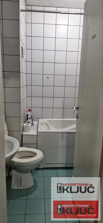 Izdavanje, dvosoban stan, 47m², Socijalno, Novi Sad Sve Podlokacije