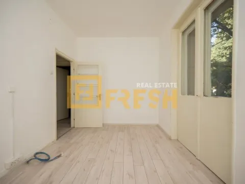 Izdavanje, poslovni prostor, 85m², Centar, Podgorica - image 3