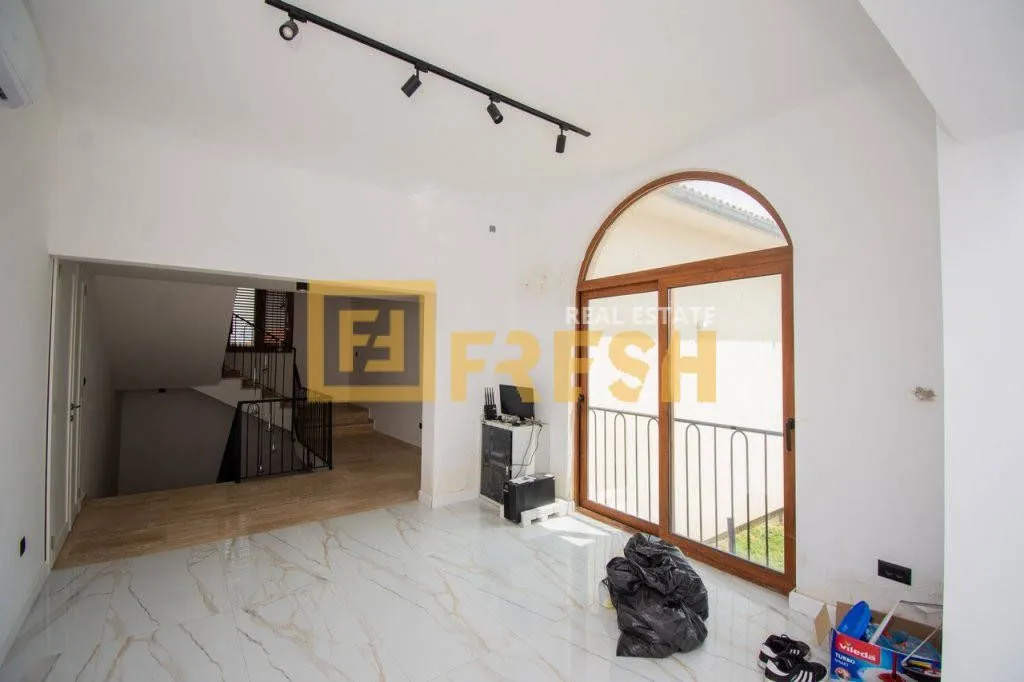 Rent, house, 700m², Zeta, Podgorica