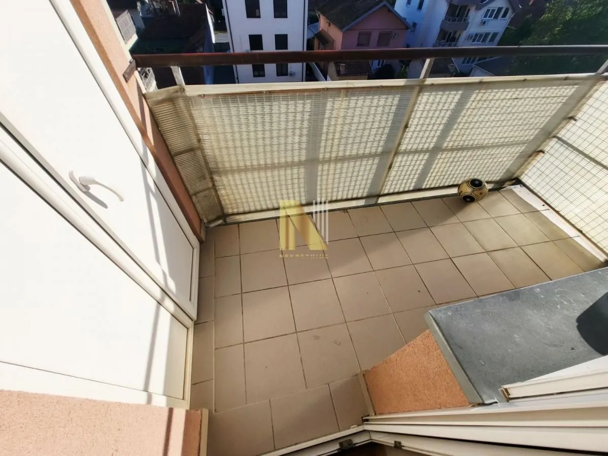 Prodaja, trosoban stan, 77m², Telep, Novi Sad Sve Podlokacije