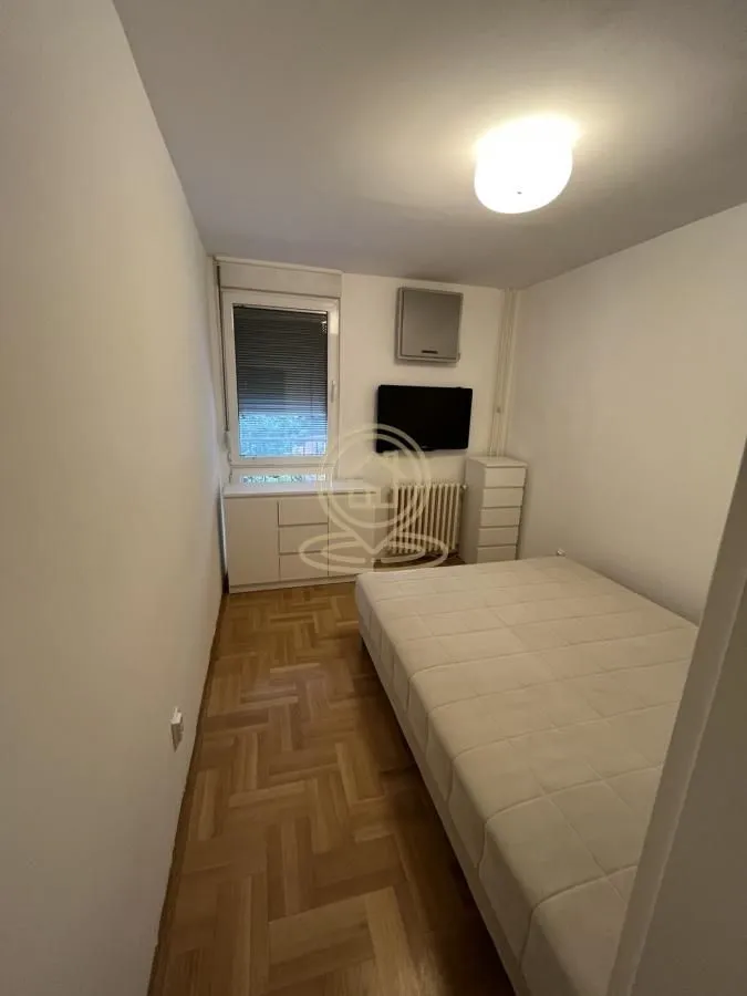 Rent, two bedroom apartment, 48m², Stari Grad, Beograd