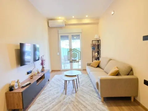 Prodaja, kuća, 65m², Podgorica, Crna Gora - image 1