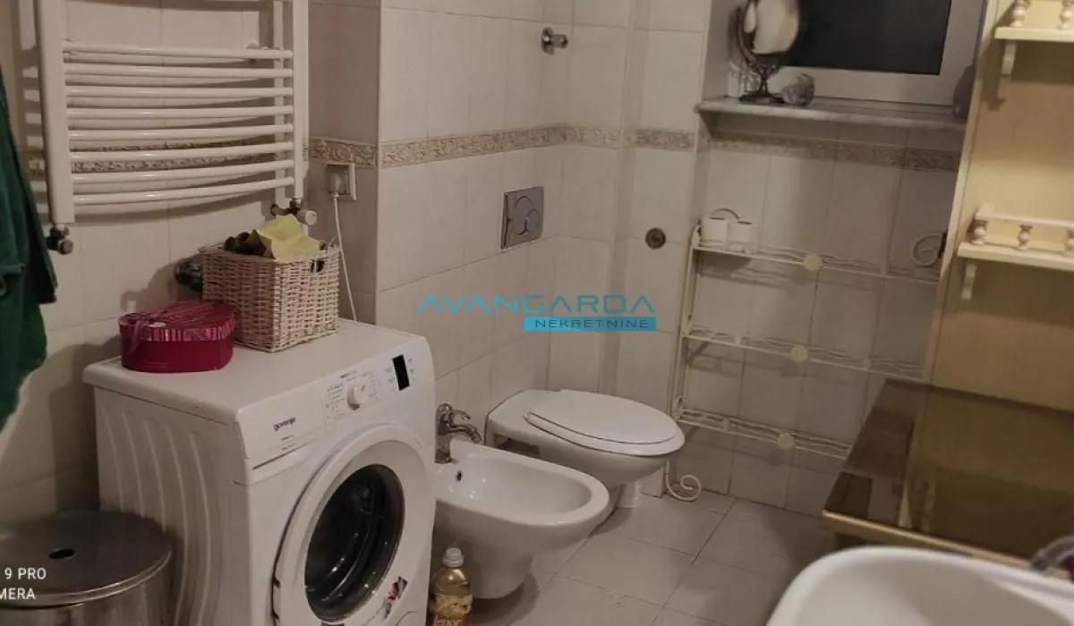 Izdavanje, stan, 144m², Palilula Sve Podlokacije, Beograd
