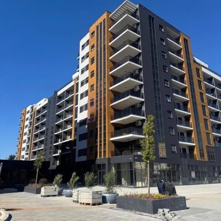 Izdavanje, poslovni prostor, 261m², Stari Aerodrom, Podgorica