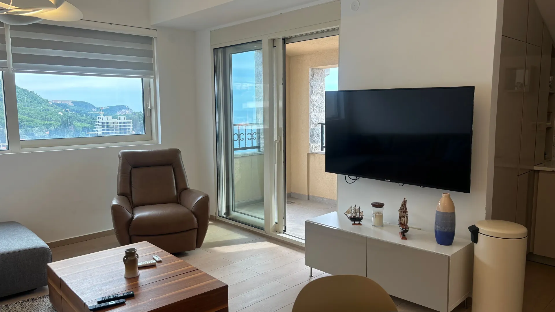 Rent, two bedroom apartment, 65m², Pržno, Budva
