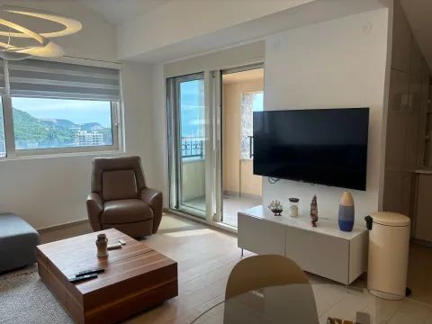 Izdavanje, dvosoban stan, 65m², Pržno, Budva - image 3