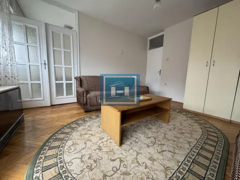 Prodaja, dvosoban stan, 57m², Centar, Ćuprija - image 8