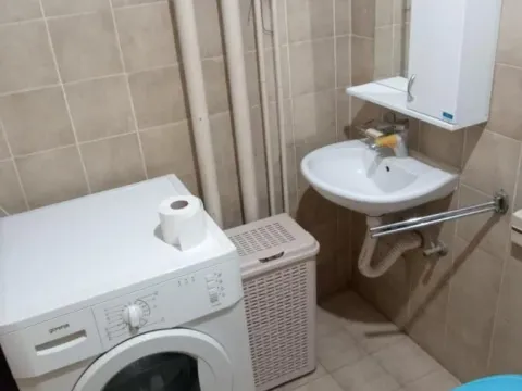 Izdavanje, jednosoban stan, 27m², Novo naselje, Novi Sad - image 7