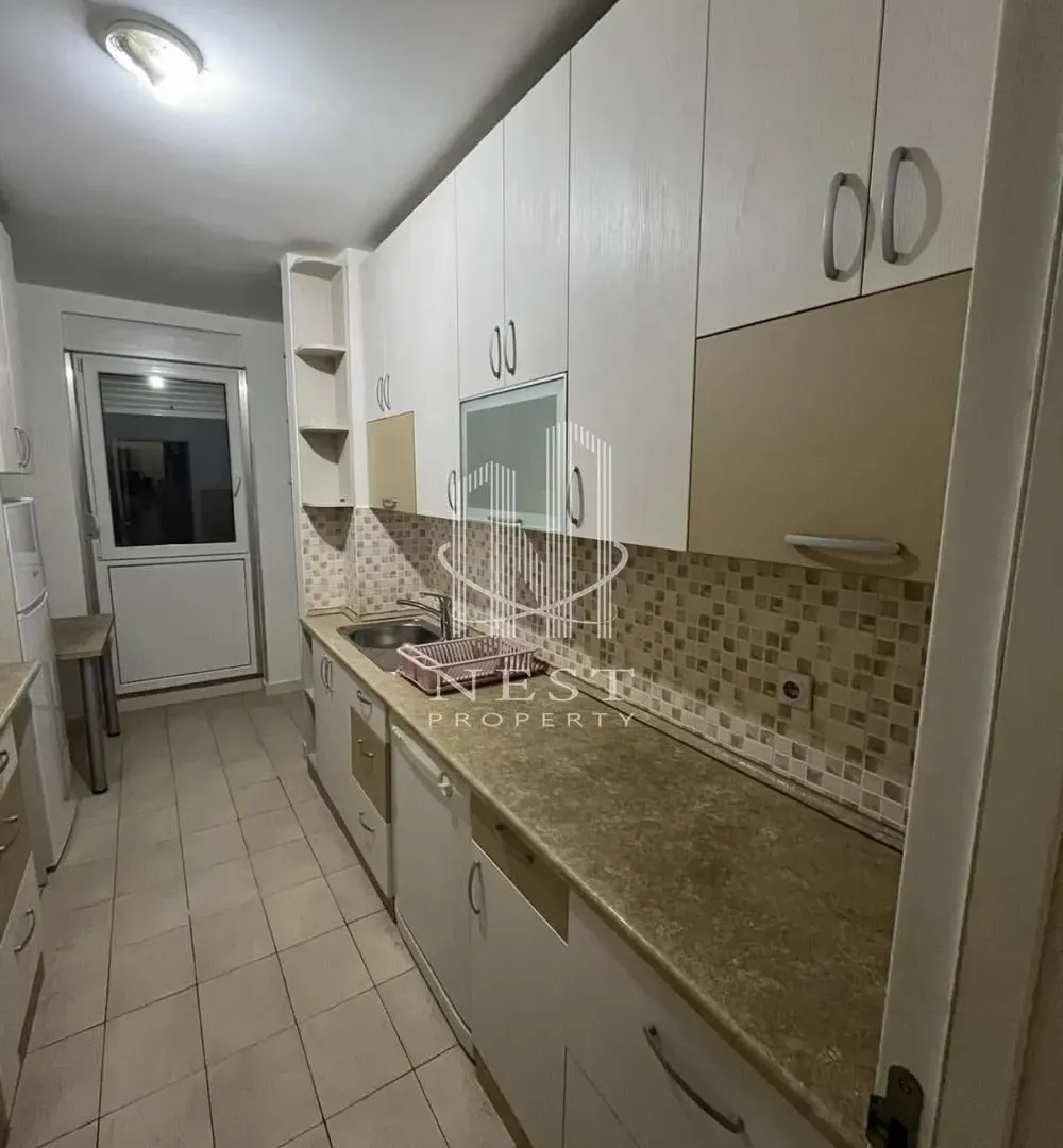 Izdavanje, dvosoban stan, 67m², Strelište, Pančevo