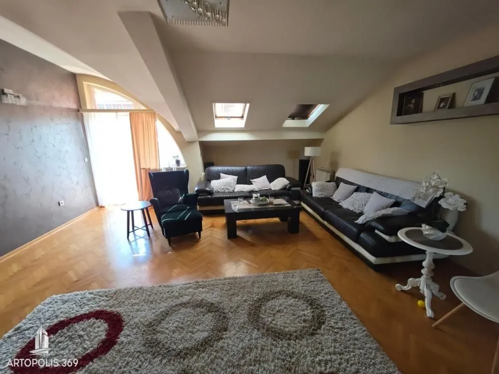 Prodaja, četvorosoban stan, 163m², Uciteljsko Naselje, Zvezdara Sve Podlokacije