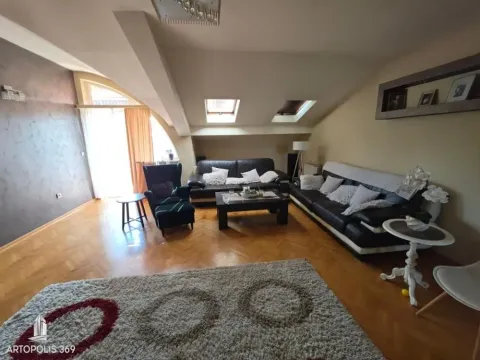 Stan in Uciteljsko Naselje