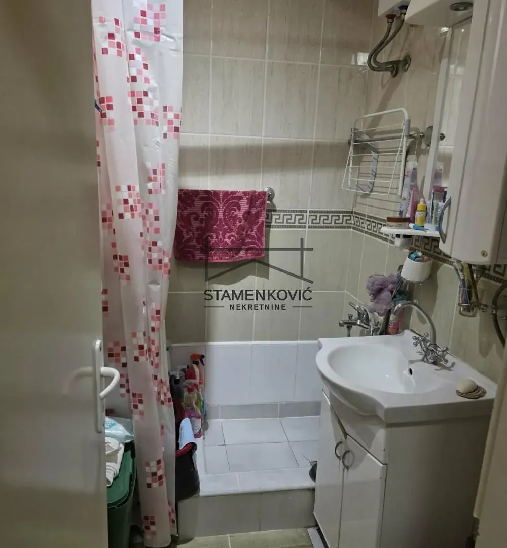 Prodaja, dvosoban stan, 57m², Liman 1, Novi Sad Sve Podlokacije
