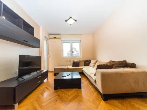 Izdavanje, jednosoban stan, 45m², Stari Aerodrom, Podgorica - image 2