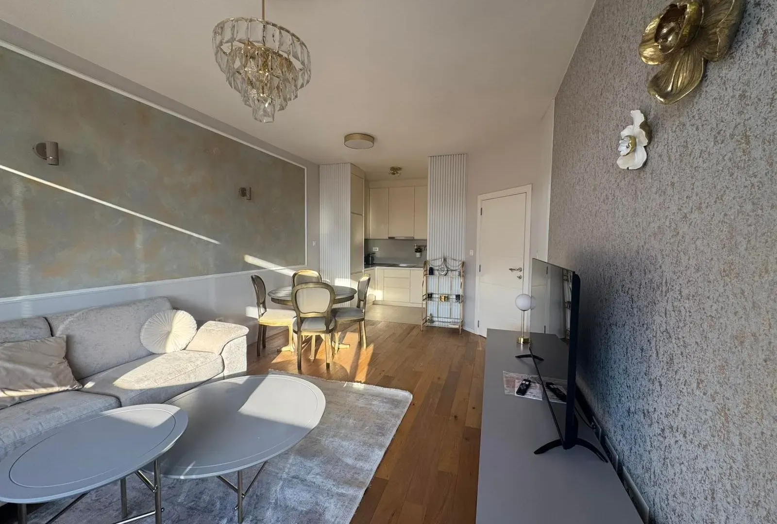 Izdavanje, jednosoban stan, 47m², Pod Goricom, Podgorica