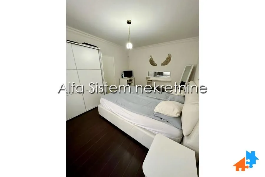 Rent, two bedroom apartment, 64m², Sava Mala, Beograd