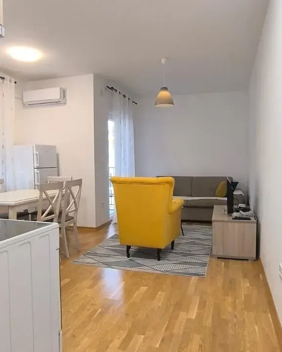 Prodaja, jednosoban stan, 43m², Centar, Budva