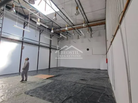 Izdavanje, poslovni prostor, 701m², Batajnica, Beograd - image 8