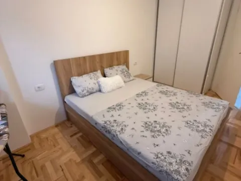 Izdavanje, jednosoban stan, 42m², Tuški Put, Podgorica - image 6